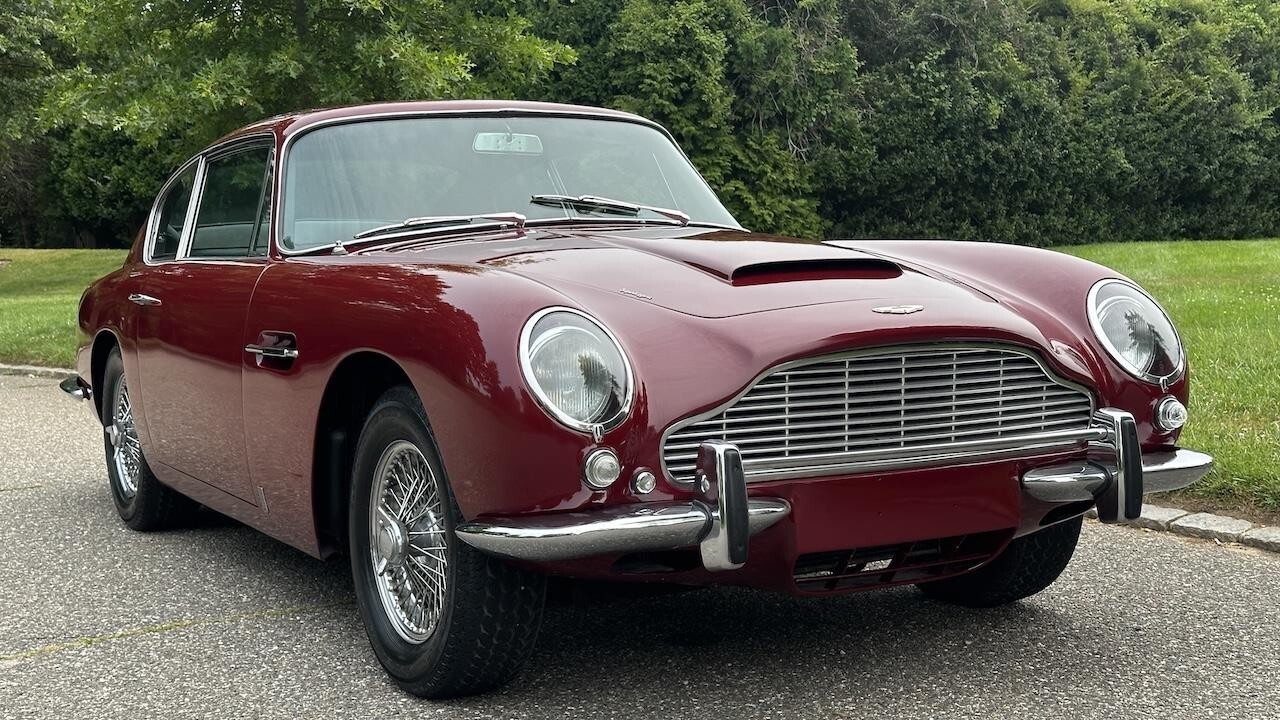 1967 Aston Martin DB6 - photo 5