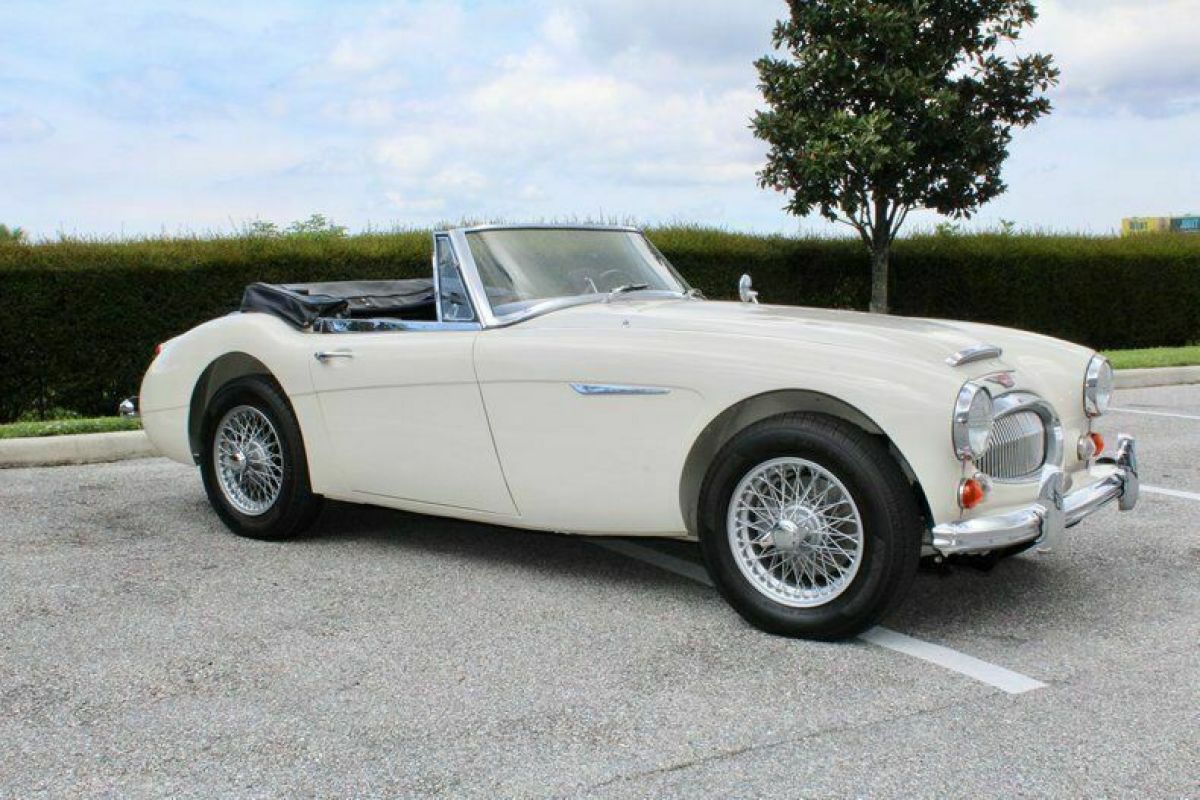 1967 Austin BJ8