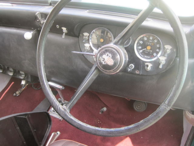 1967 Austin FX4 - photo 8