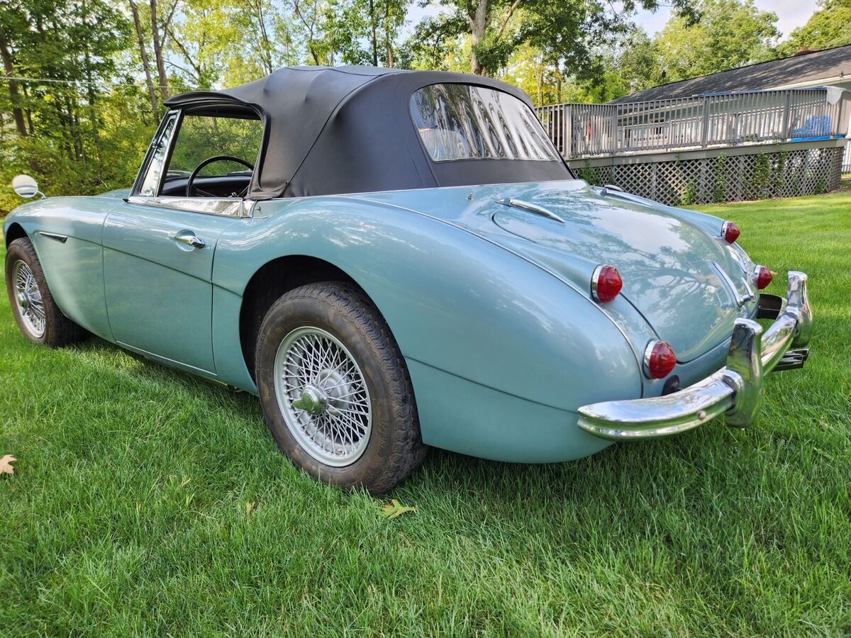 1967 Austin Healey 3000 - photo 3