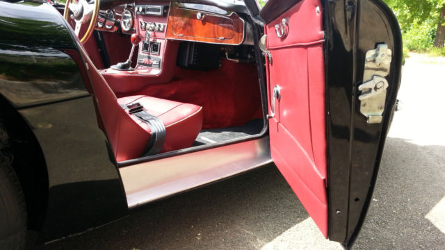 1967 Austin Healey 3000 BJ8 MKIII - photo 10