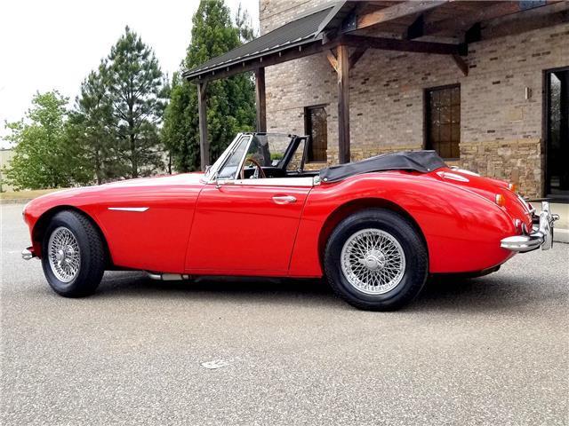 1967 Austin Healey 3000 Mark III Convertible - photo 3
