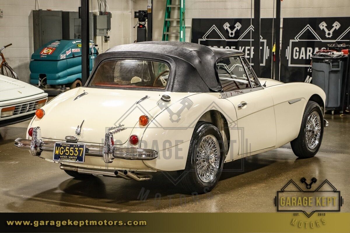 1967 Austin-Healey 3000 Mk III BJ8 - photo 12