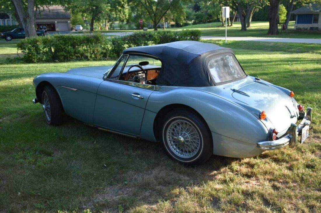 1967 Austin Healey 3000 MK111 - photo 2