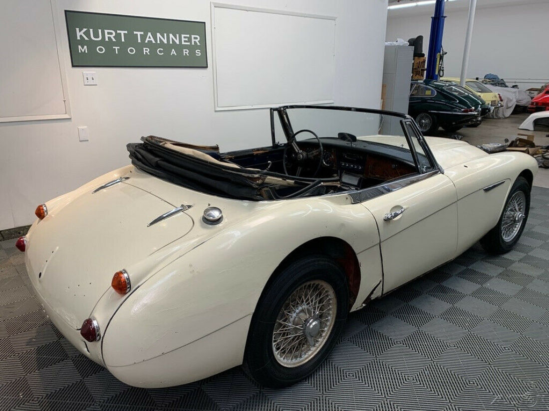1967 Austin Healey 3000 1967 AUSTIN HEALEY 3000 MK3 BJ-8 PHASE - photo 9