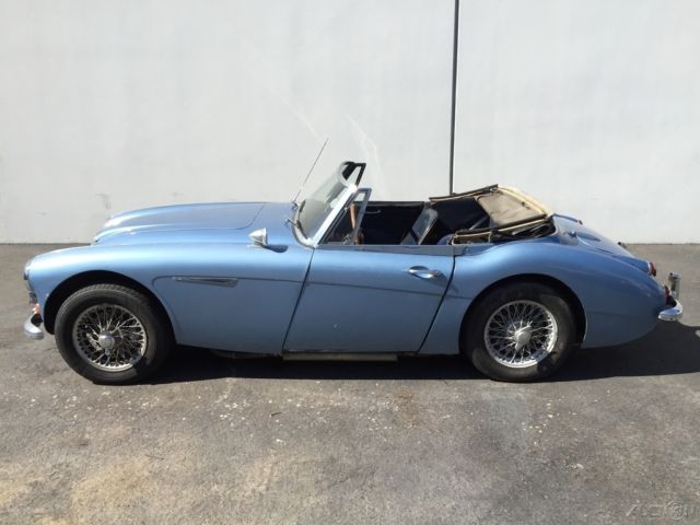 1967 Austin Healey 3000 - photo 3
