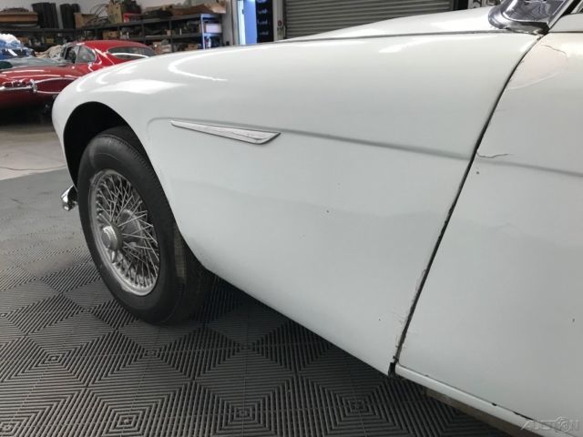 1967 Austin Healey 3000 4-SPEED WITH OVERDRIVE GEARBOX. - photo 11