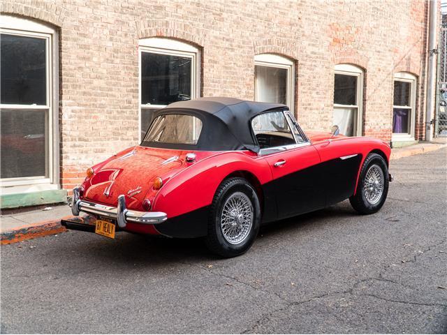 1967 Austin Healey 3000 Well Executed & Thoughtful Modifications - photo 3