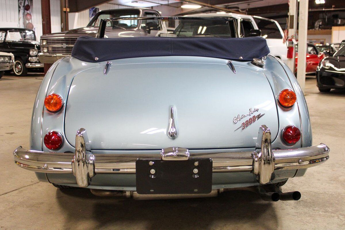 1967 Austin-Healey BJ8 - photo 4