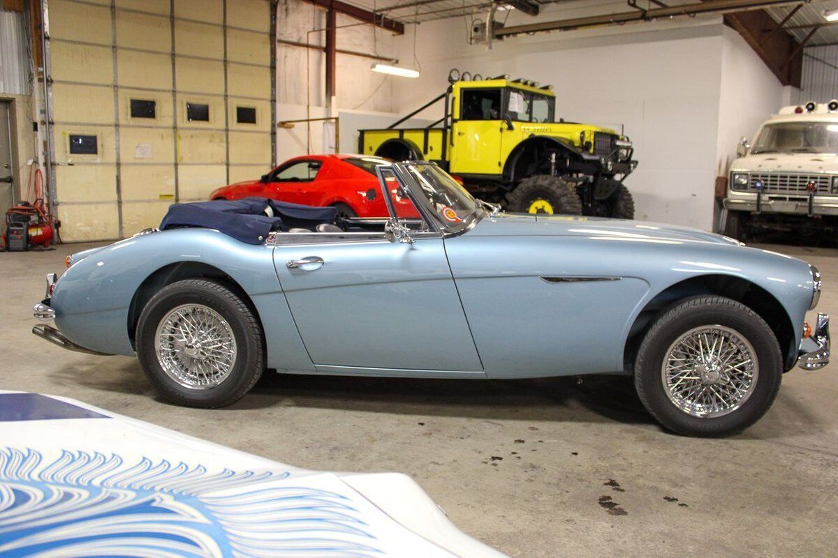 1967 Austin-Healey BJ8 - photo 6