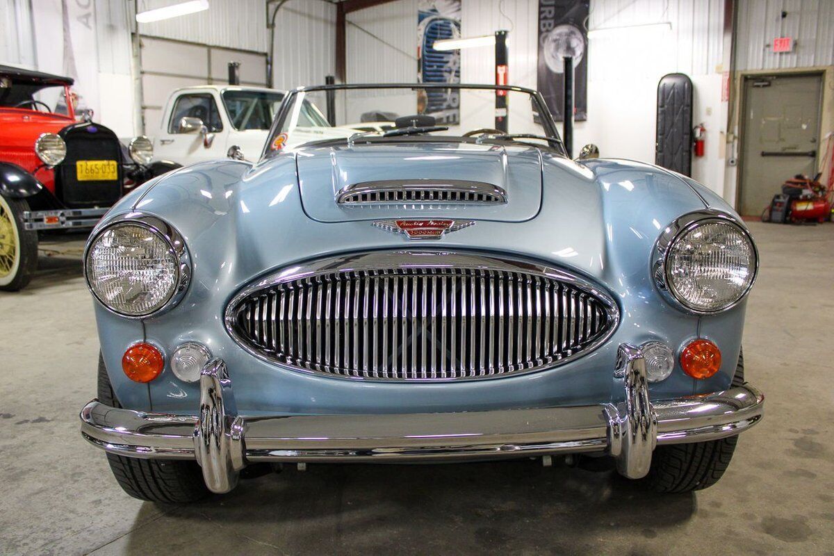 1967 Austin-Healey BJ8 - photo 8