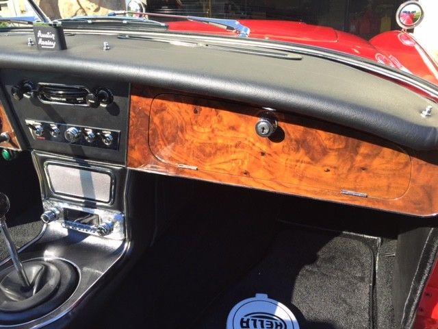 1967 Austin Healey 3000 - photo 10
