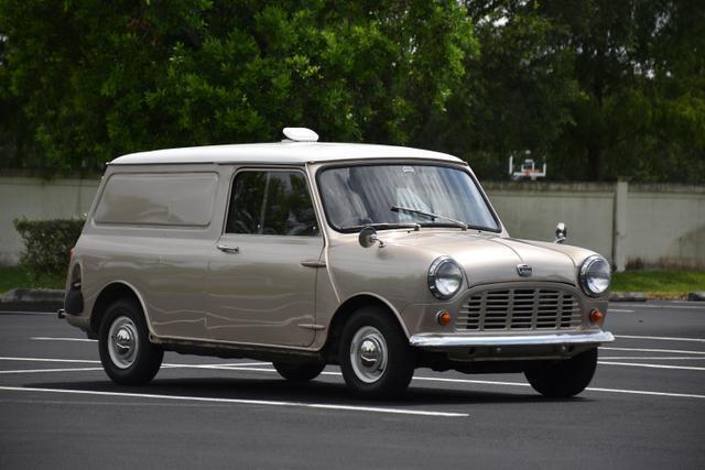 1967 Austin Mini Van - photo 2