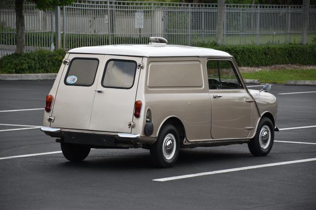 1967 Austin Mini Van - photo 3
