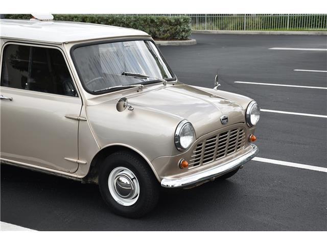 1967 Austin Minivan - photo 10