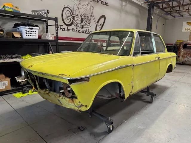 1967 BMW 1600 Body Project Race Car 2002 1967 BMW 1600