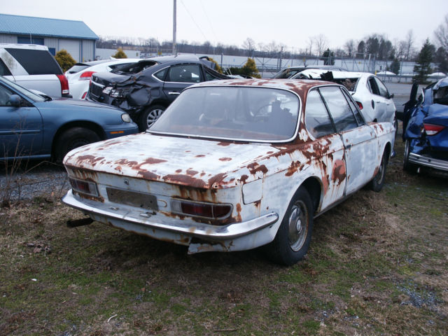 1967 BMW 2002 2000 CS coupe - photo 3