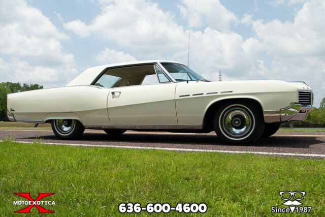 1967 Buick Riviera Hardtop Coupe - photo 12