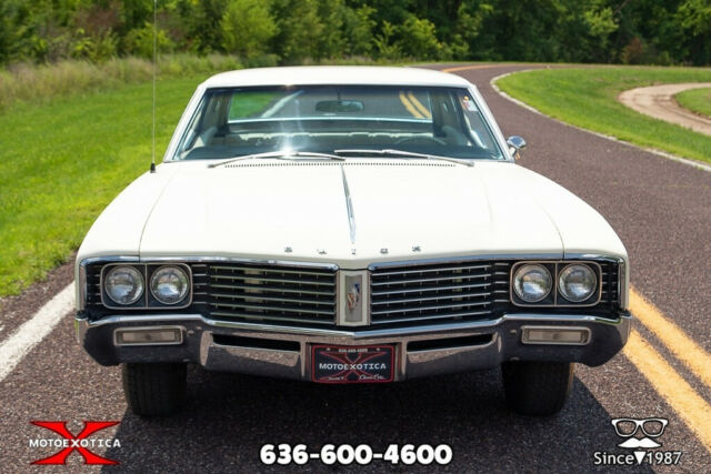 1967 Buick Riviera Hardtop Coupe - photo 2
