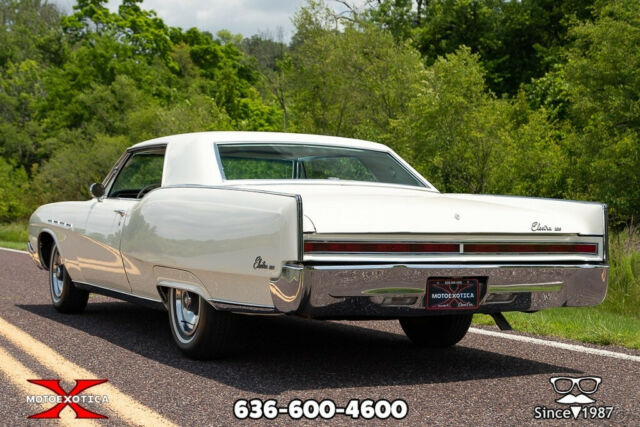 1967 Buick Riviera Hardtop Coupe - photo 9