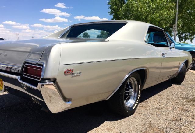 1967 Buick Grand Sport GS400 1967 Buick Skylark GS400
