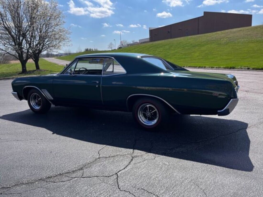 1967 Buick GS 400 - photo 9