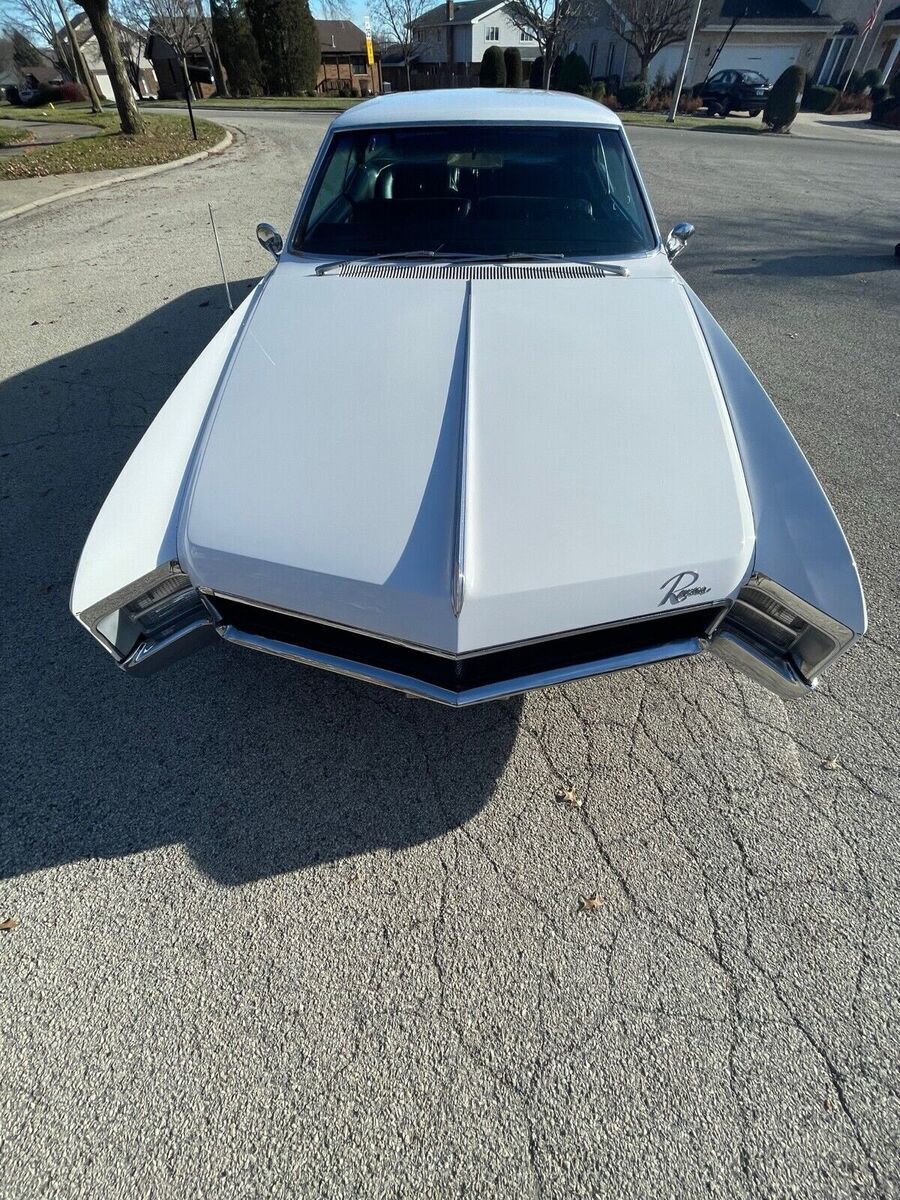 1967 Buick Riviera - photo 2