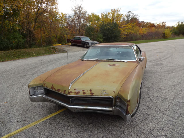 1967 Buick Riviera 2 dr. - photo 2