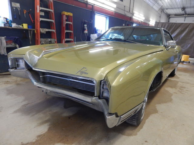 1967 Buick Riviera - photo 2