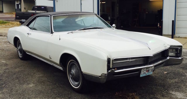 1967 Buick Riviera No Reserve 1967 Buick Riviera Base Hardtop 2-Door