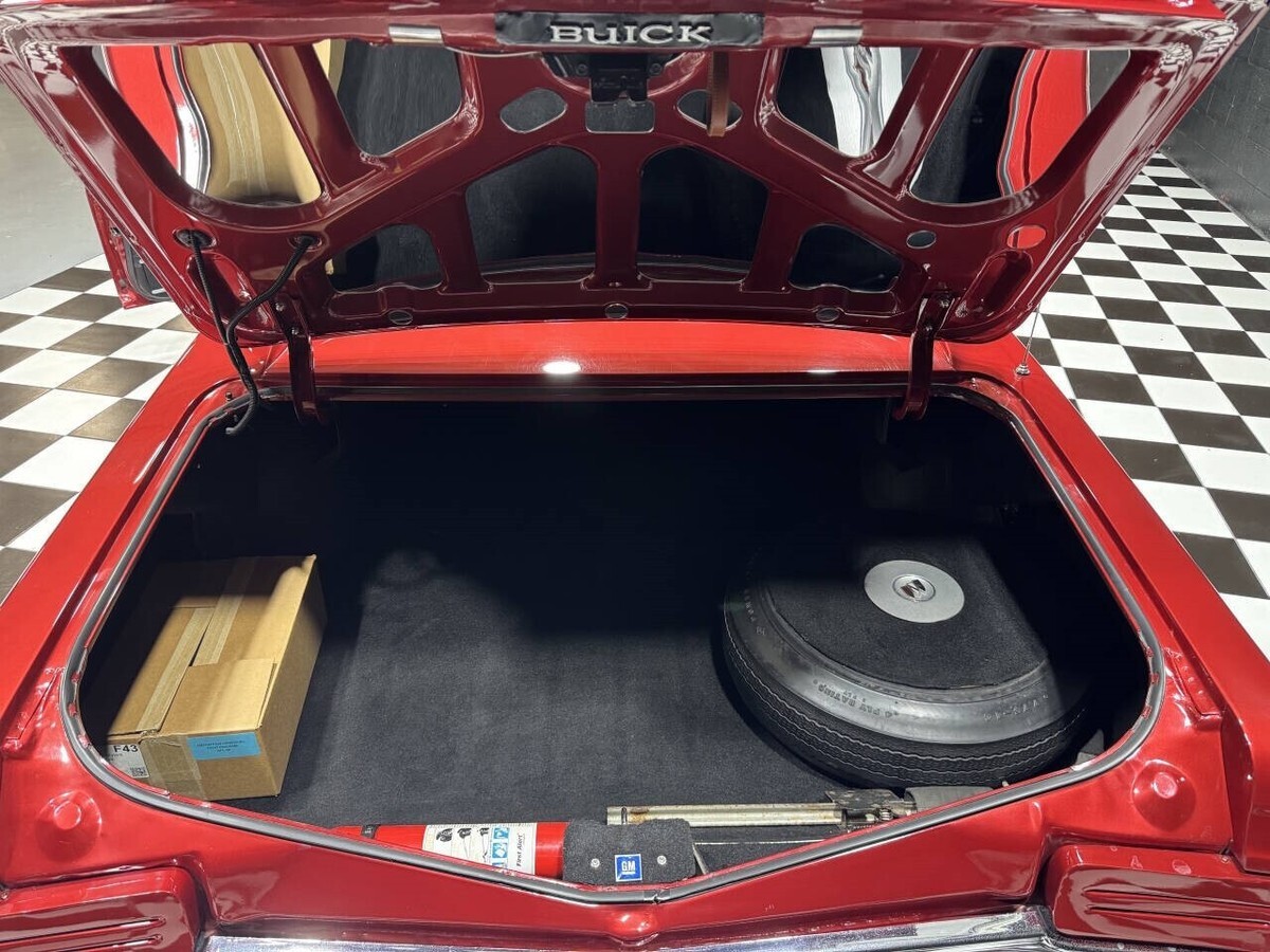 1967 Buick Skylark FRAME OFF RESTORED SHOW CAR - photo 6