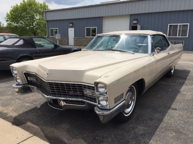 1967 Cadillac Convertible 50K miles 1967 Cadillac DeVille