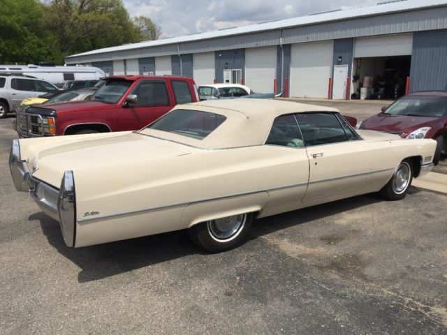 1967 Cadillac DeVille - photo 4