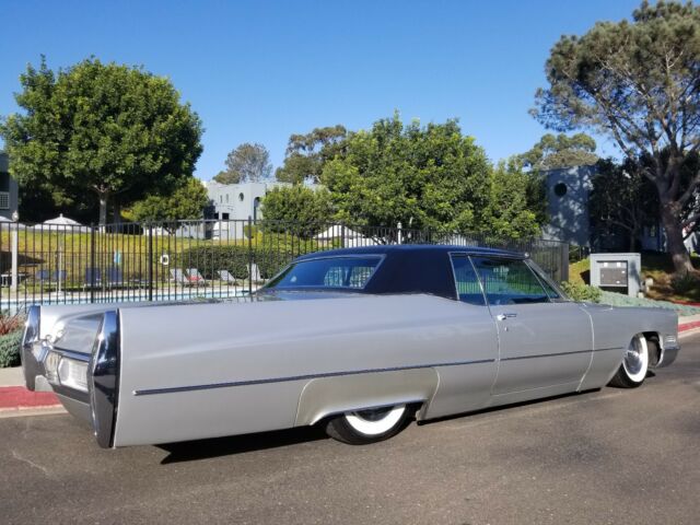 1967 Cadillac DeVille DRAWS A CROWD EVERYWHERE - photo 10