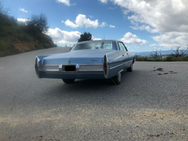 1967 Cadillac DeVille Hardtop Sedan - photo 8