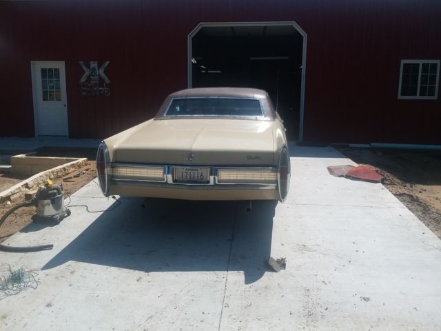 1967 Cadillac DeVille Sedan - photo 3