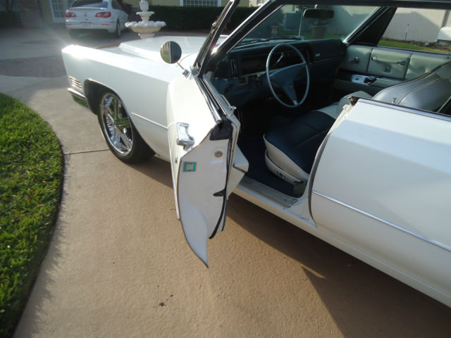 1967 Cadillac DeVille WHITE - photo 8