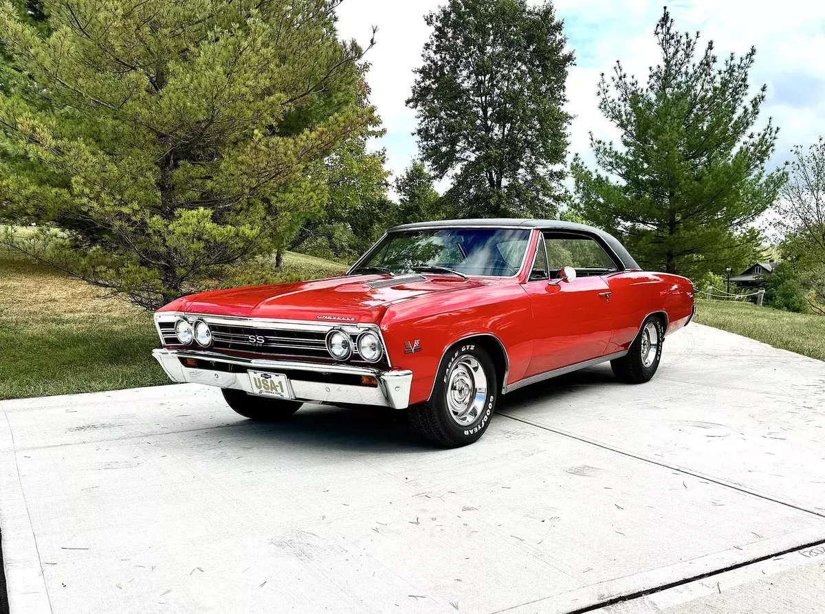 1967 CHEVELLE 138 SS 396 4SPD 12 BOLT COLD AC PS PB BUCKETS CONSOLE RED 1967 CHEVROLET SS CHEVELLE SS 396 4SPD 12 BOLT COLD AC PS PDB