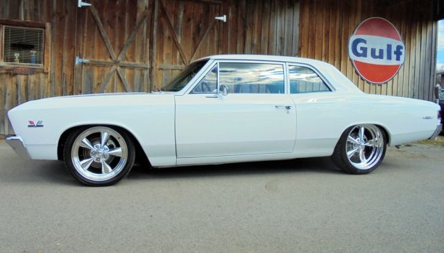 1967 Chevrolet Chevelle 300 Deluxe Sedan 2-Door - photo 9