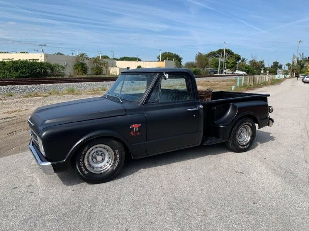 1967 Chevrolet 1/2 Ton Pickups Fleetside 117.5" 4447 Miles Black 350 Automatic 1967 Chevrolet Other Pickups Fleetside 117.5"