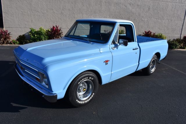 1967 Chevrolet C-10 396CI PS PB A/C 0 Blue and White Pick-Up 396C.I. Turbo-Hydra 1967 Chevrolet C-10 396CI PS PB A/C