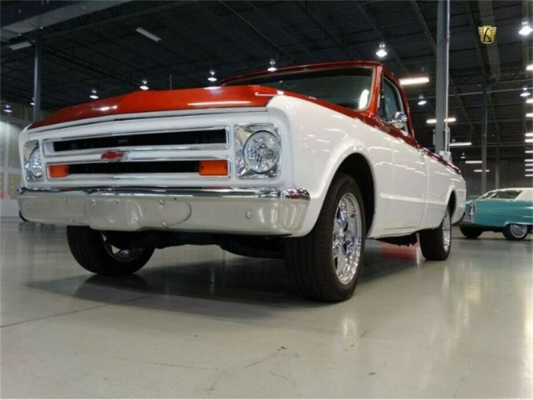 1967 Chevrolet C-10 - Fully restored with custom two tone paint 1967 Chevrolet C-10