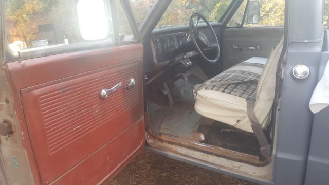 1967 Chevrolet C-10 - photo 2