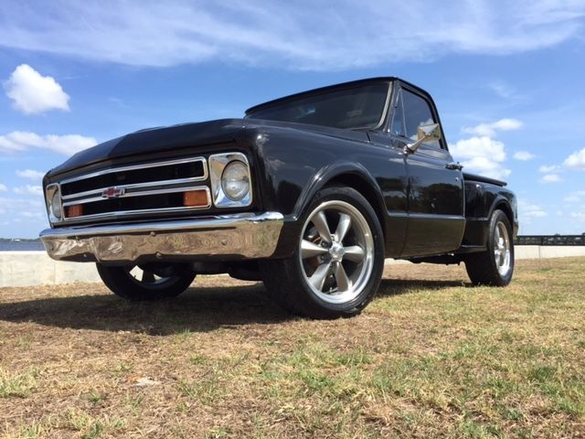 1967 Chevrolet C-10 Short Bed, Rare Step-Side 1967 Chevrolet C-10