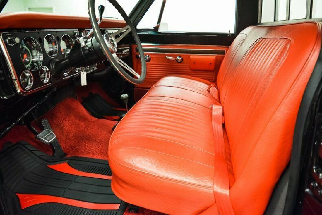 1967 Chevrolet C-10 CST CUSTOM 4X4 - photo 13