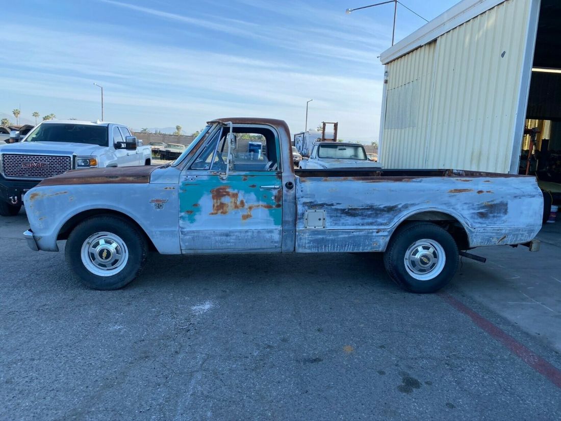 1967 Chevrolet C/K Pickup 2500 CST - photo 3