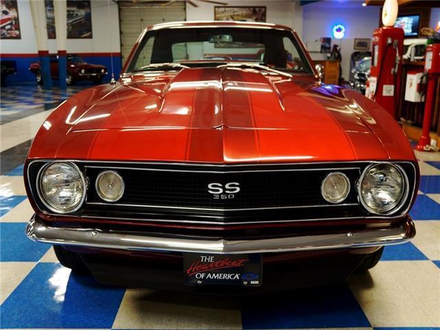 1967 Chevrolet Camaro SS Badges / V8 / 4 speed / Custom Metallic Paint - photo 12