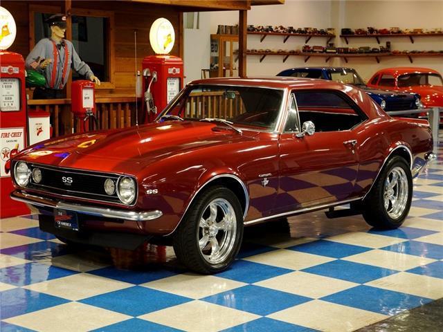 1967 Chevrolet Camaro SS Badges / V8 / 4 speed / Custom Metallic Paint - photo 3