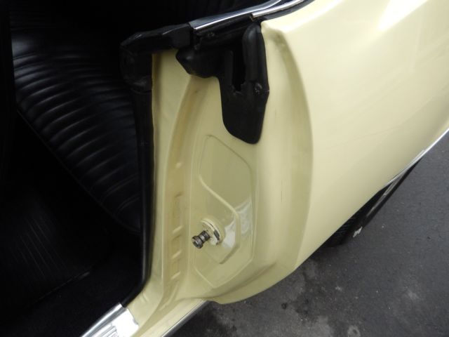 1967 Chevrolet Camaro Buckets with console - photo 10