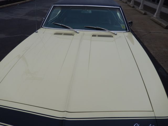 1967 Chevrolet Camaro Buckets with console - photo 3